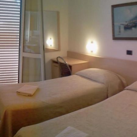 Hotel Nautilus Bellaria-Igea Marina Oda fotoğraf